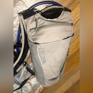 Camelbak Rogue 70oz hydration pack new!